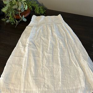 NWT American Eagle White 100%cotton maxi Skirt